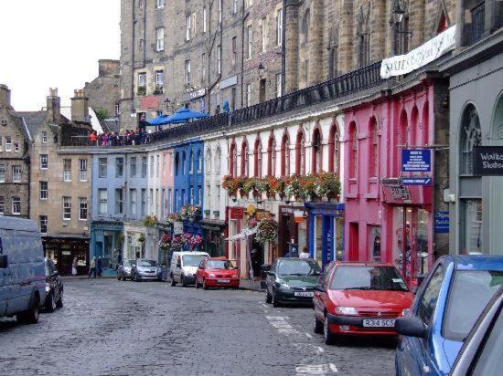 Edinburgh Central Oldtown Aparthotel ภายนอก รูปภาพ