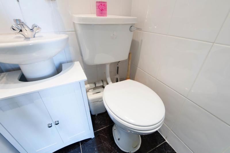 Edinburgh Central Oldtown Aparthotel ภายนอก รูปภาพ